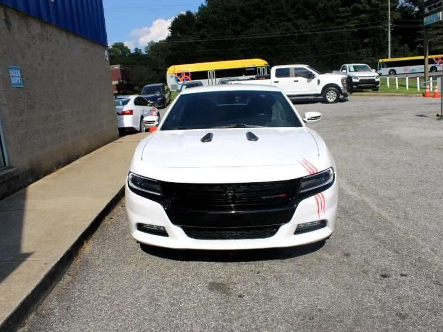 2015 Dodge Charger SXT photo 1