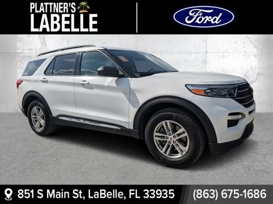 2023 Ford Explorer XLT photo 1