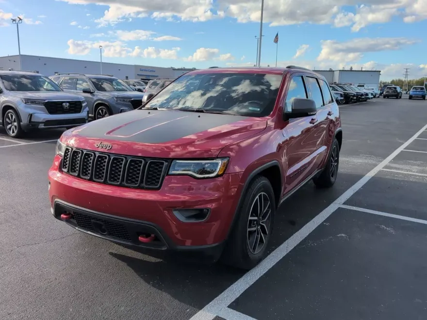 2021 Jeep Grand Cherokee Trailhawk photo 1