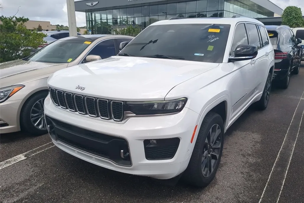 2021 Jeep Grand Cherokee Overland photo 1