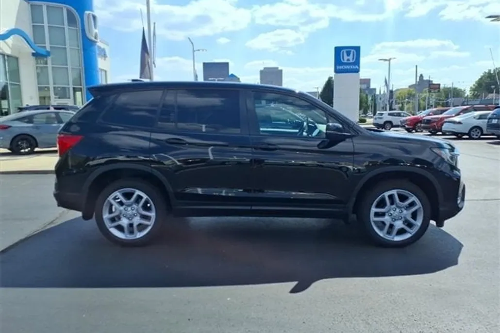 2025 Honda Passport EX-L photo 1