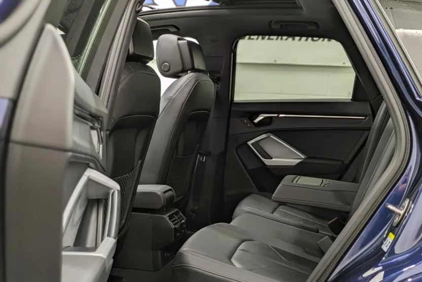 2022 Audi Q3 Premium photo 1