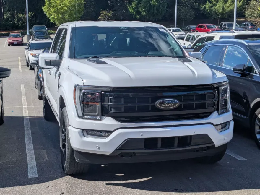 2022 Ford F-150 Lariat photo 1