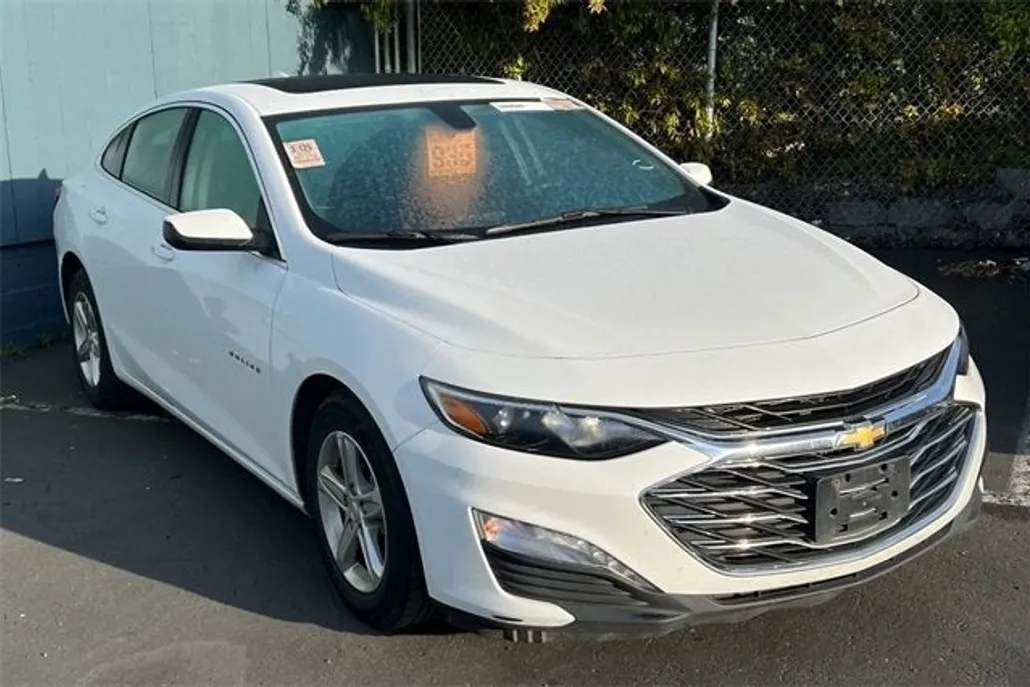 2022 Chevrolet Malibu 1LT photo 1