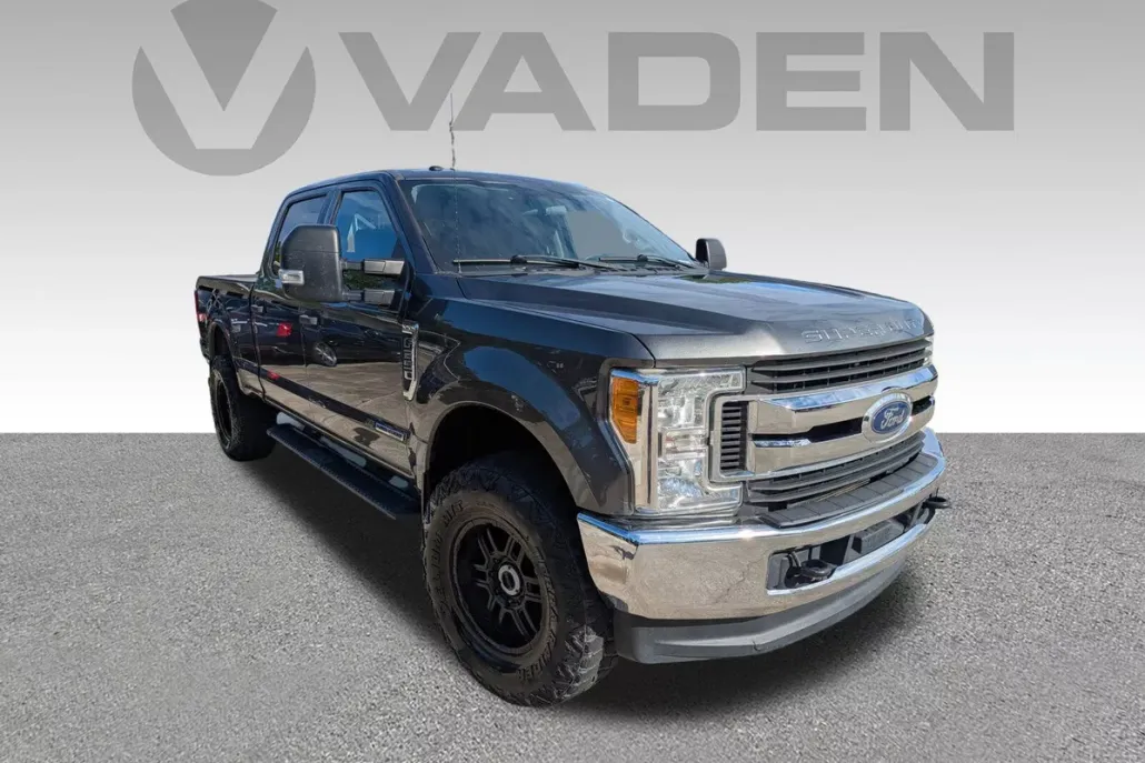 2017 Ford F-250 XLT photo 1