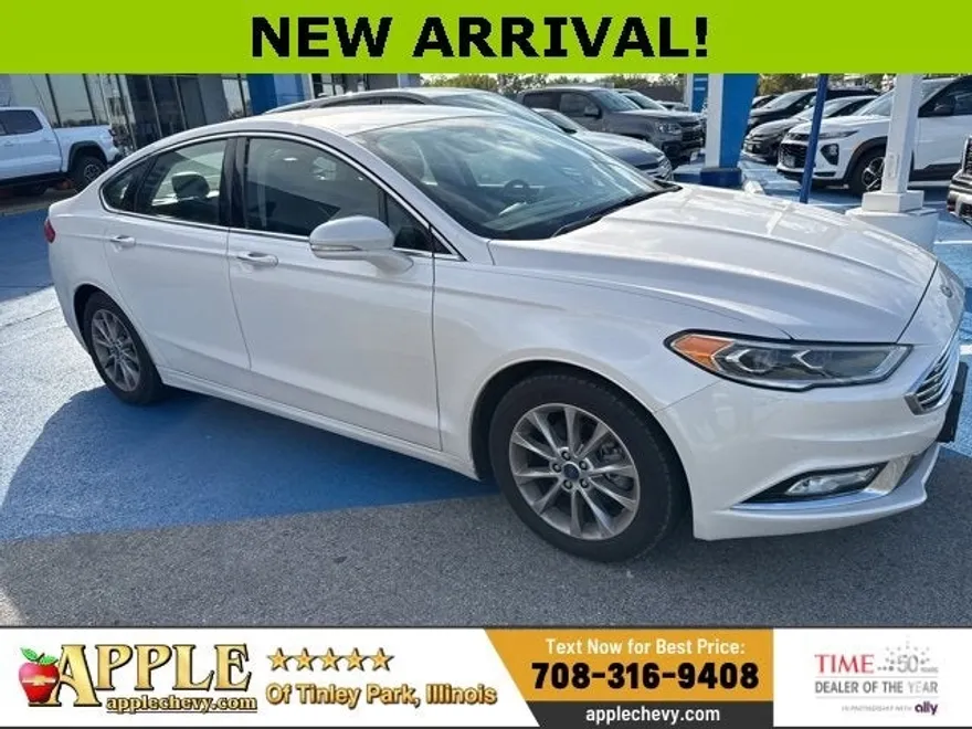 2017 Ford Fusion SE photo 1
