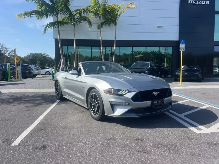 2022 Ford Mustang GT Premium photo 1