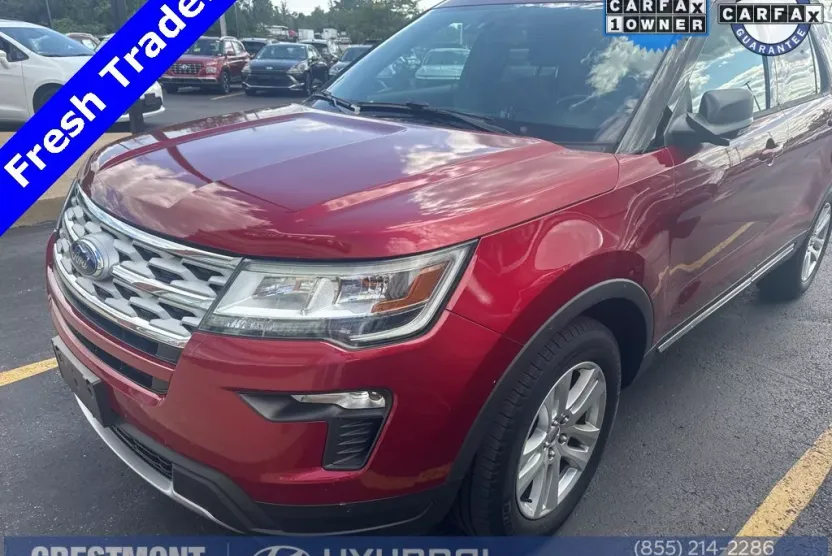 2019 Ford Explorer XLT photo 1