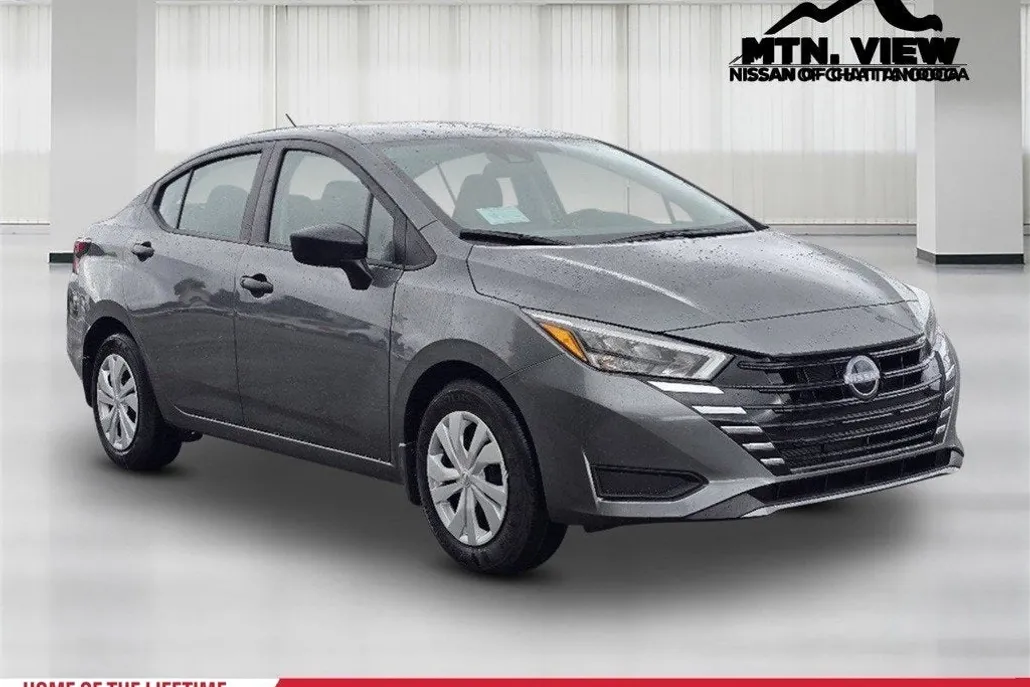 2025 Nissan Versa S photo 1