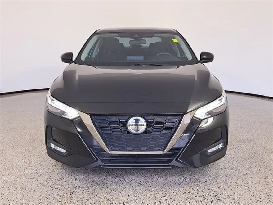2021 Nissan Sentra SR photo 1