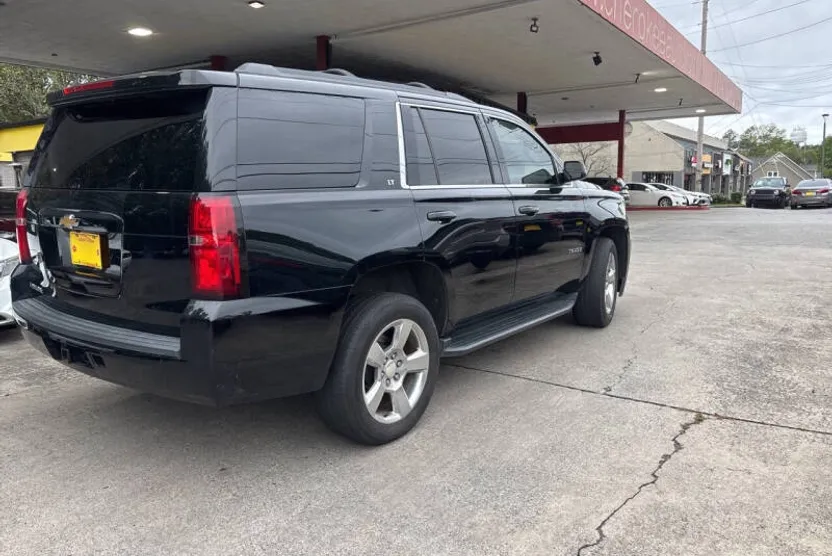 2018 Chevrolet Tahoe LT photo 1