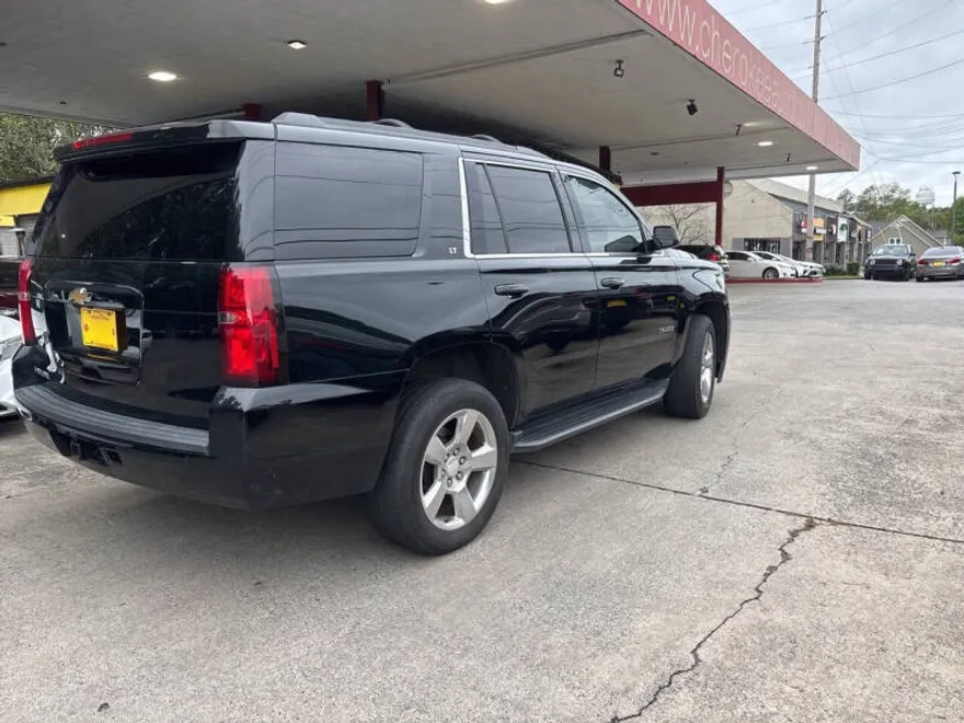 2018 Chevrolet Tahoe LT photo 1
