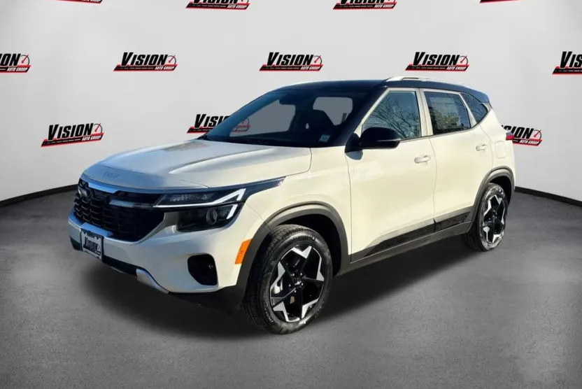 2025 Kia Seltos S photo 1