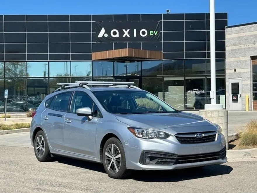 2020 Subaru Impreza Premium photo 1