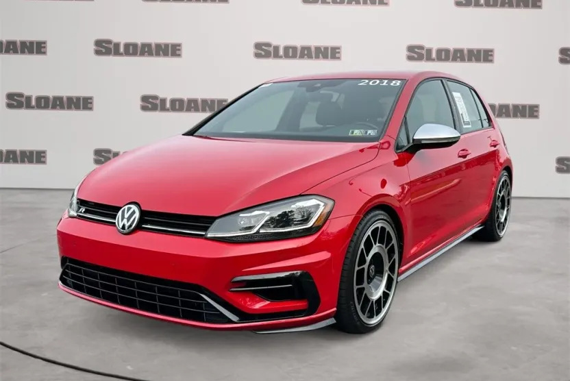 2018 Volkswagen Golf R 4Motion photo 1