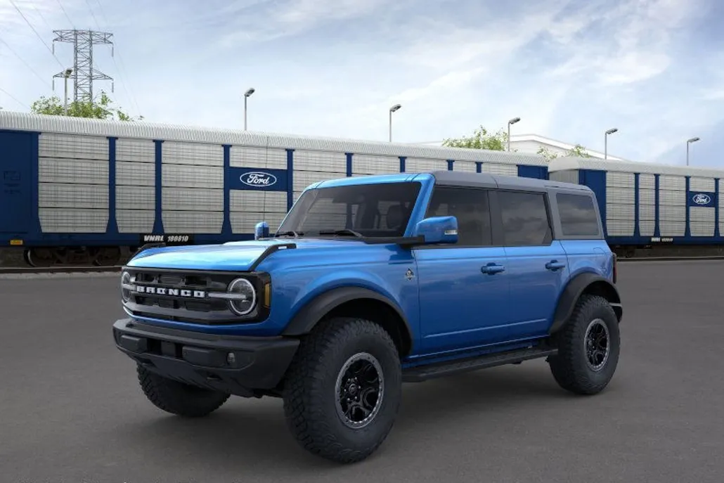 2024 Ford Bronco Outer Banks photo 1