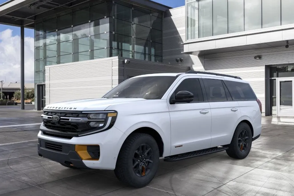 2025 Ford Expedition photo 1