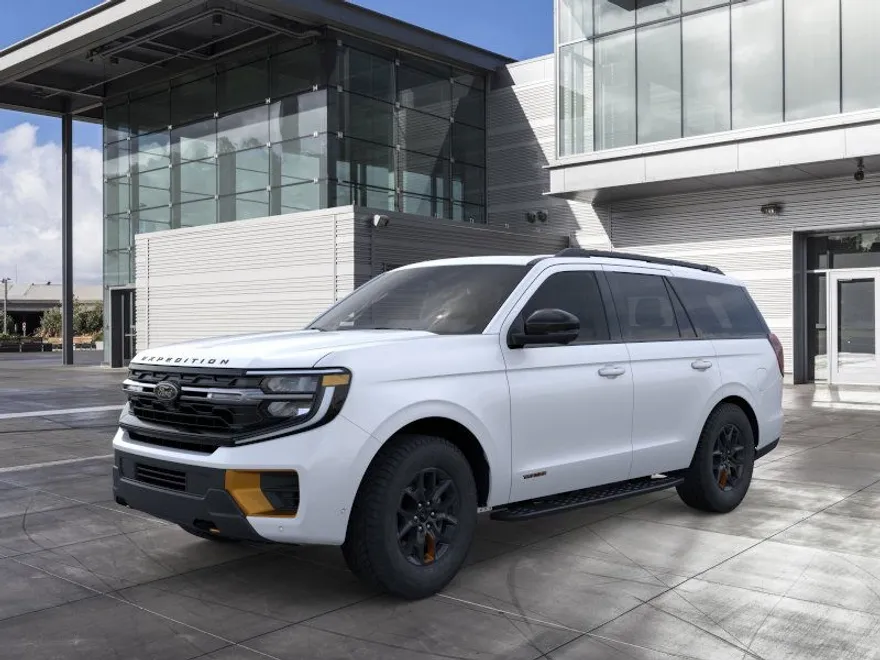 2025 Ford Expedition photo 1