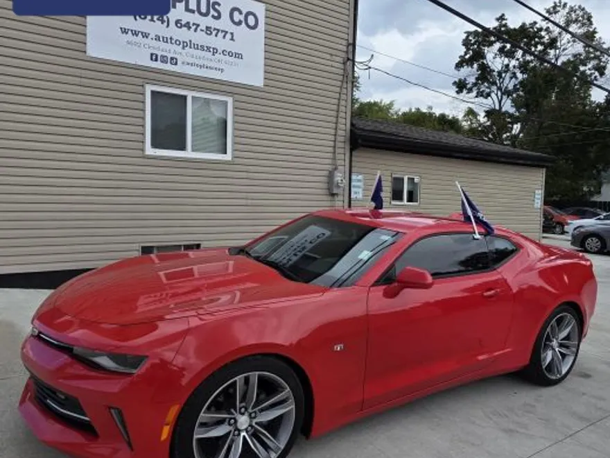 2017 Chevrolet Camaro Coupe photo 1