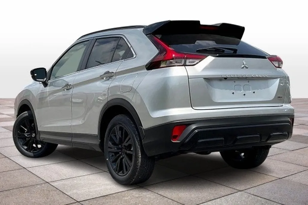 2025 Mitsubishi Eclipse Cross SEL photo 1