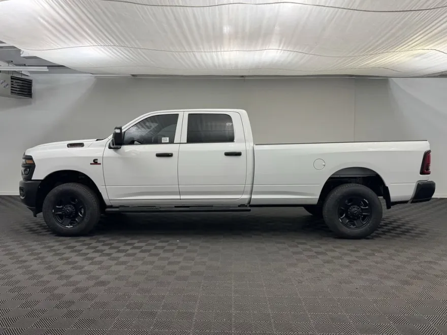 2025 Ram 3500 Tradesman photo 1