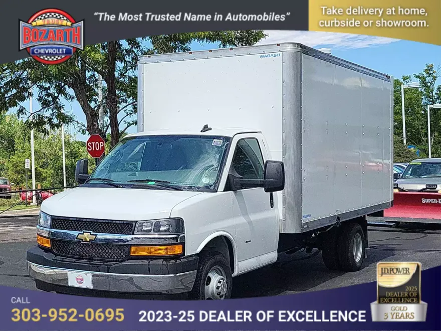 2025 Chevrolet Express 3500 Cutaway Van photo 1