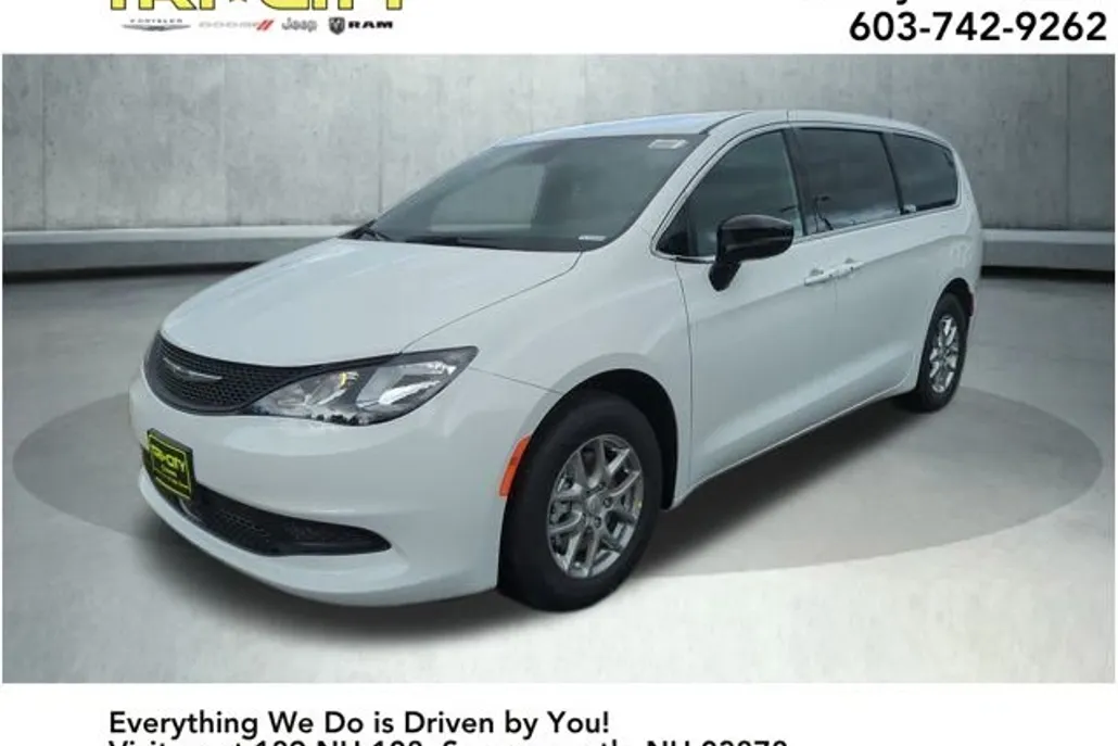 2026 Chrysler Voyager LX photo 1