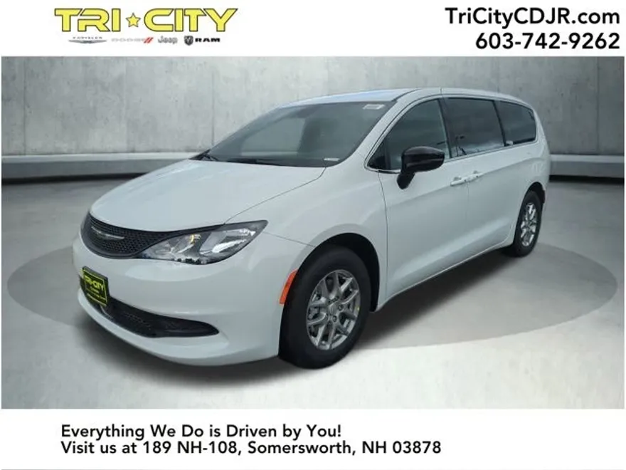 2026 Chrysler Voyager LX photo 1