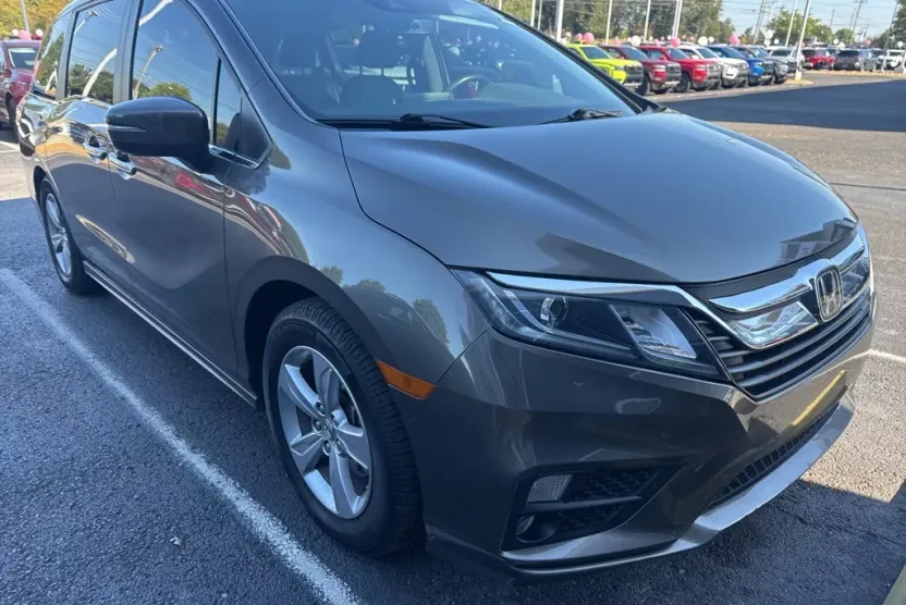 2019 Honda Odyssey EX-L photo 1