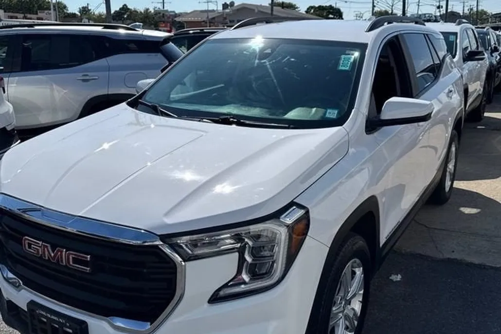 2022 Gmc Terrain SLE photo 1