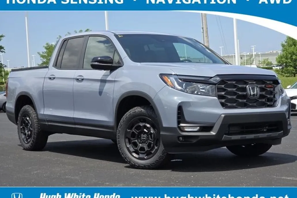 2025 Honda Ridgeline TrailSport photo 1
