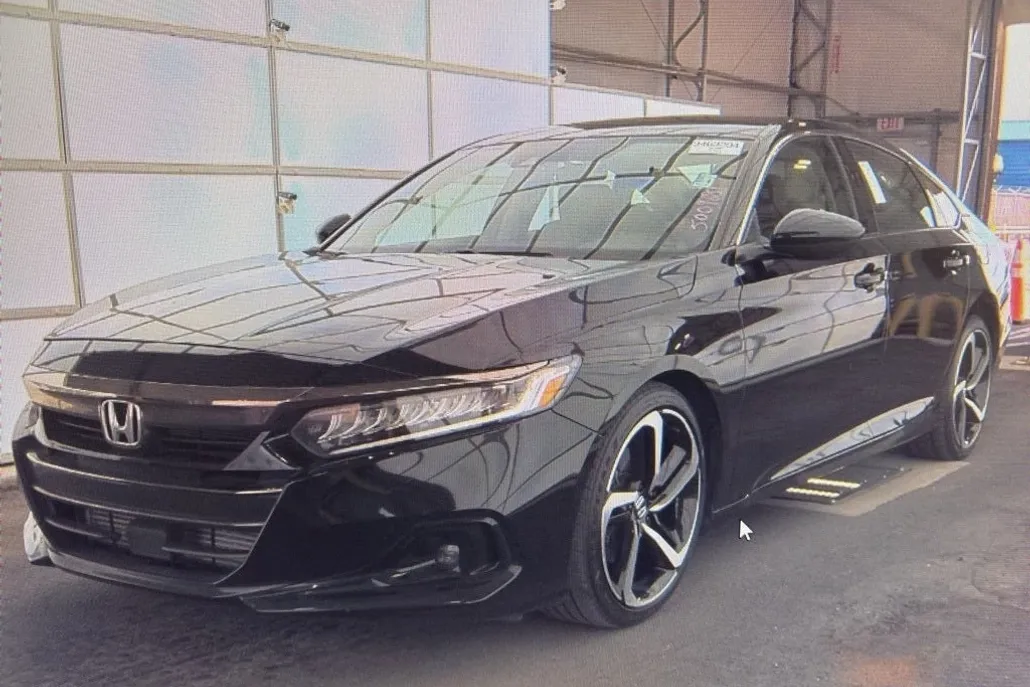 2022 Honda Accord Sport SE photo 1
