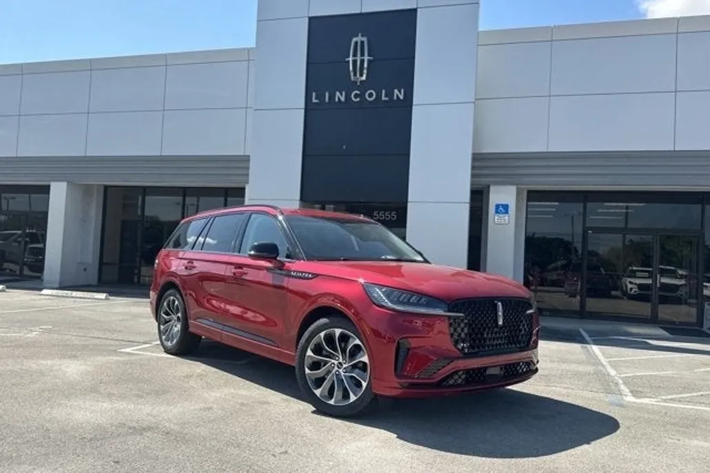 2025 Lincoln Aviator Premiere photo 1