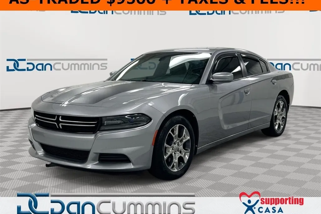 2016 Dodge Charger SE photo 1