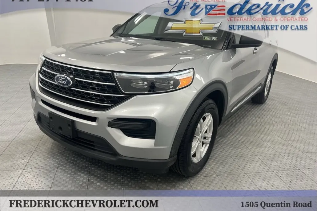 2021 Ford Explorer XLT photo 1