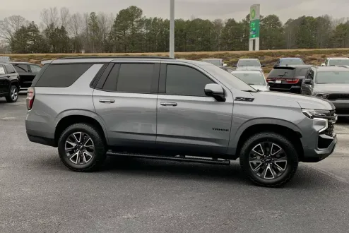 2022 Chevrolet Tahoe Z71 photo 2