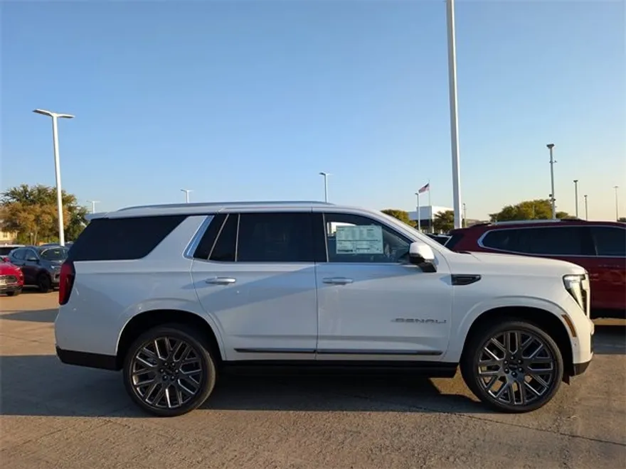 2026 Gmc Yukon Denali Ultimate photo 1