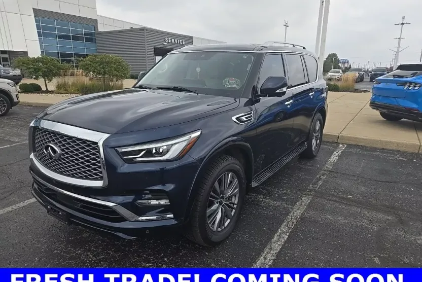 2023 Infiniti QX80 Luxe photo 1