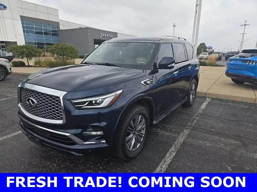 2023 Infiniti QX80 Luxe photo 1
