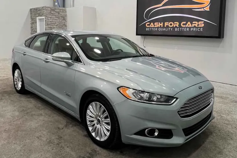 2013 Ford Fusion Energi SE photo 1