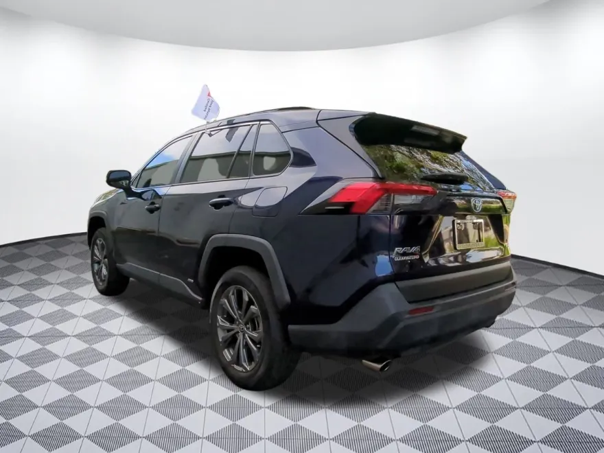 2022 Toyota RAV4 Hybrid XLE Premium photo 1
