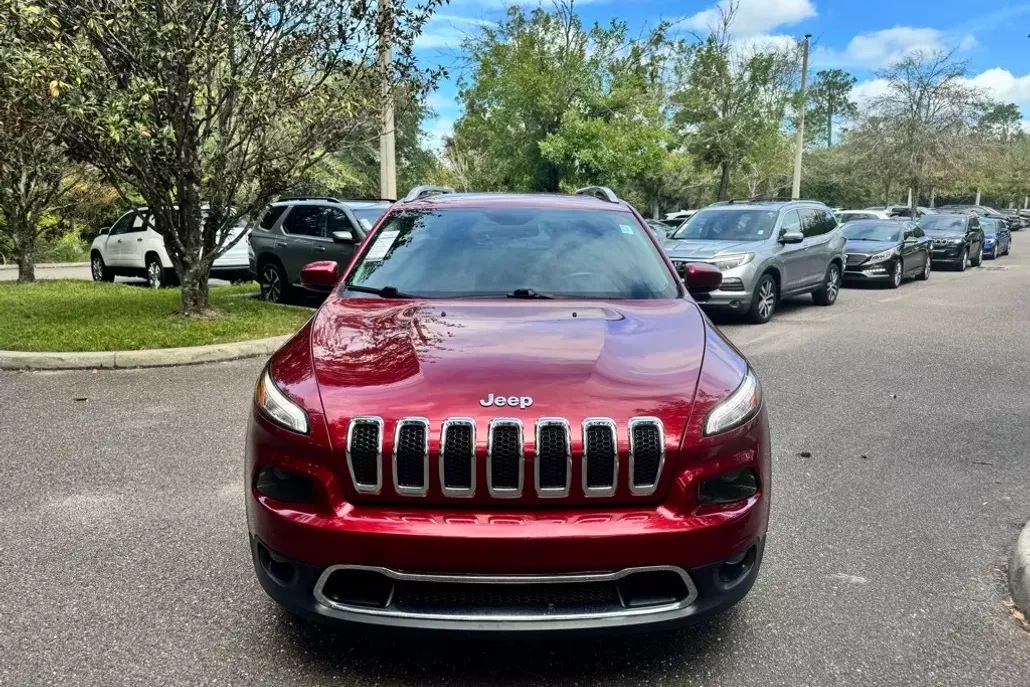 2017 Jeep Cherokee Limited photo 1