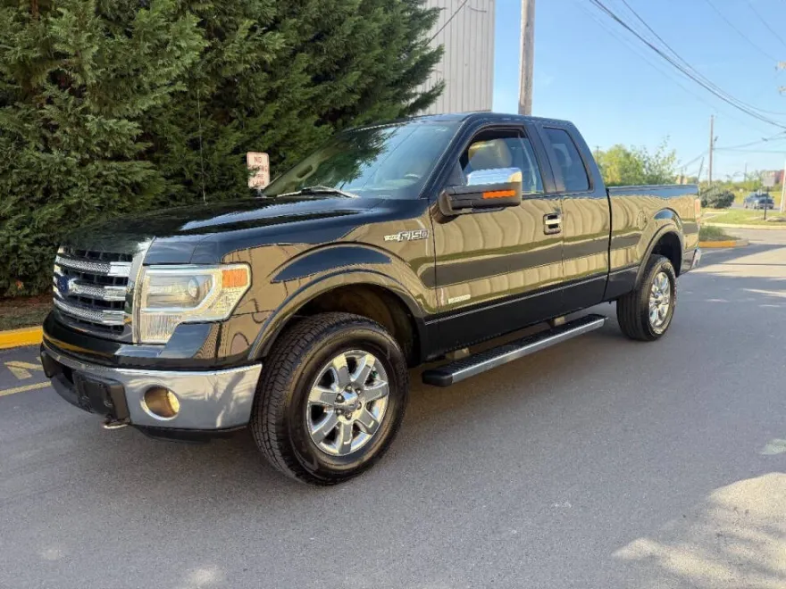 2013 Ford F-150 Lariat photo 1