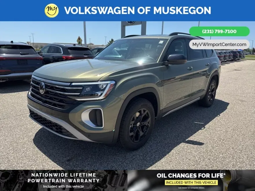 2025 Volkswagen Atlas Peak Edition SE photo 1