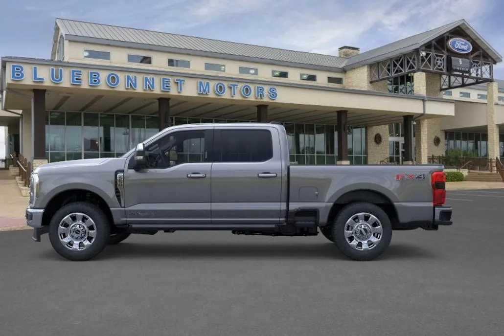 2025 Ford F-250 Lariat photo 1