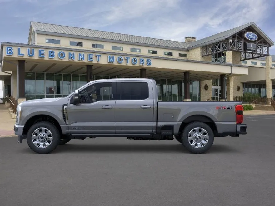 2025 Ford F-250 Lariat photo 1