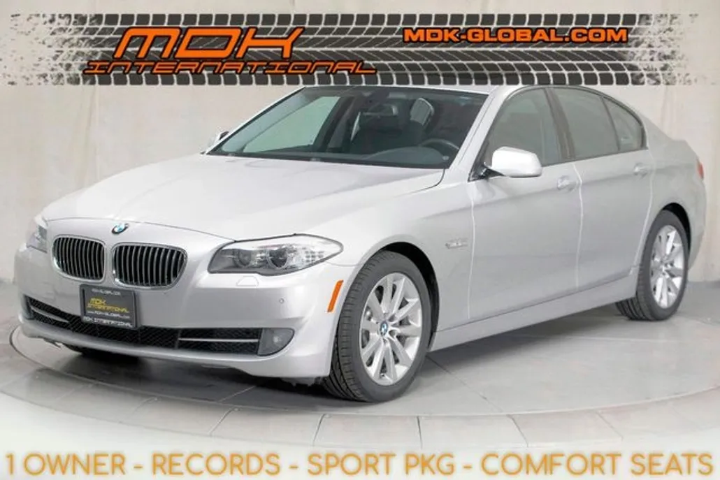 2011 Bmw 528i 5-series photo 1