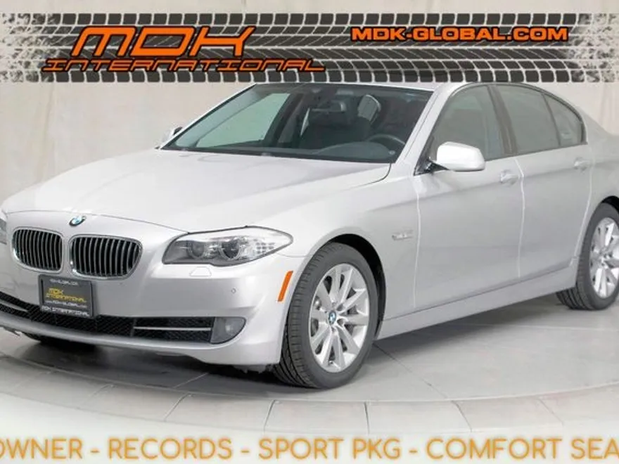 2011 Bmw 528i 5-series photo 1
