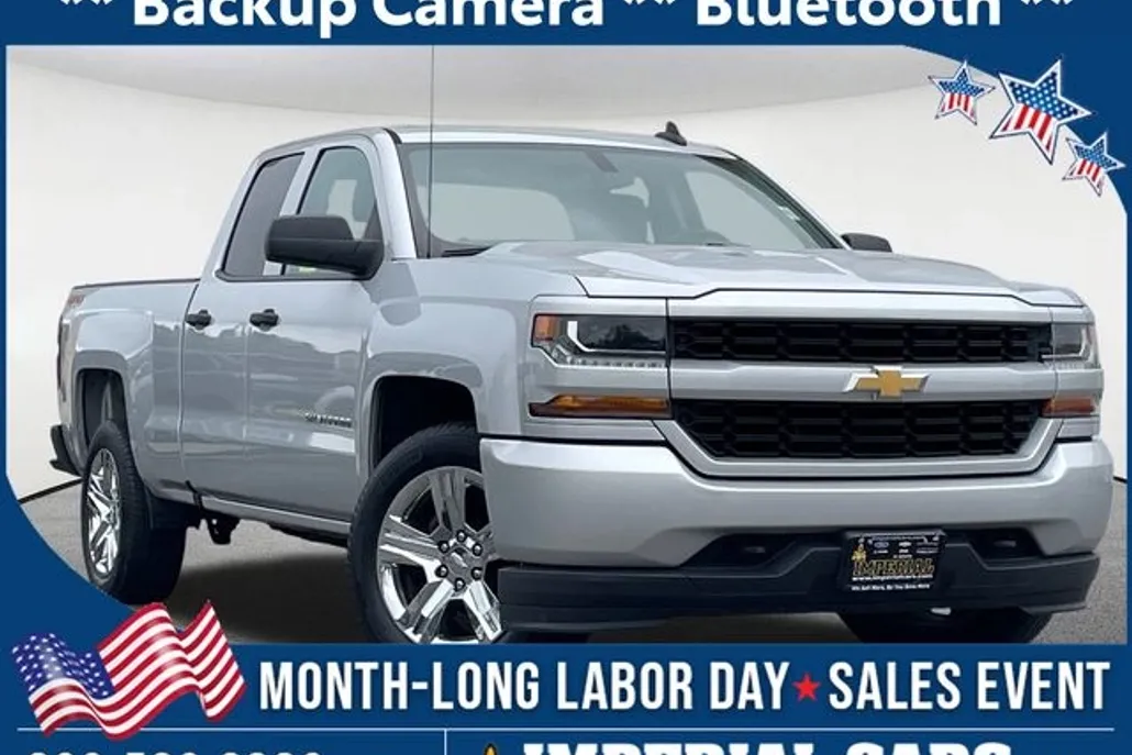 2018 Chevrolet Silverado 1500 Custom photo 1