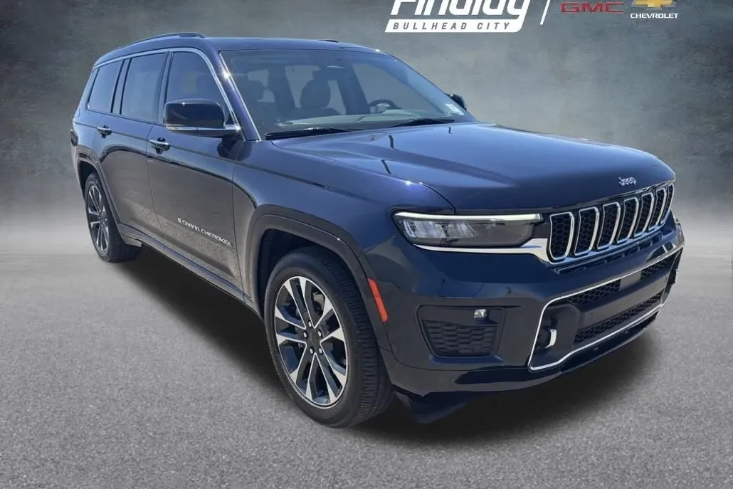 2023 Jeep Grand Cherokee Overland photo 1